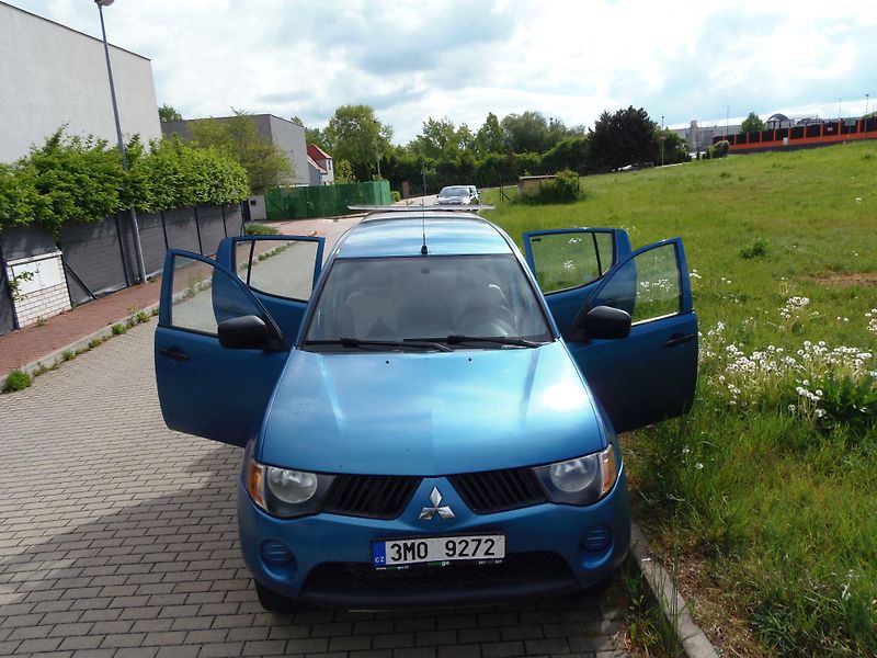 Mitsubishi L200 (2007) 2.5 TD 4x4 uzávěrka tažné 2.7t - fotka 16 z 24