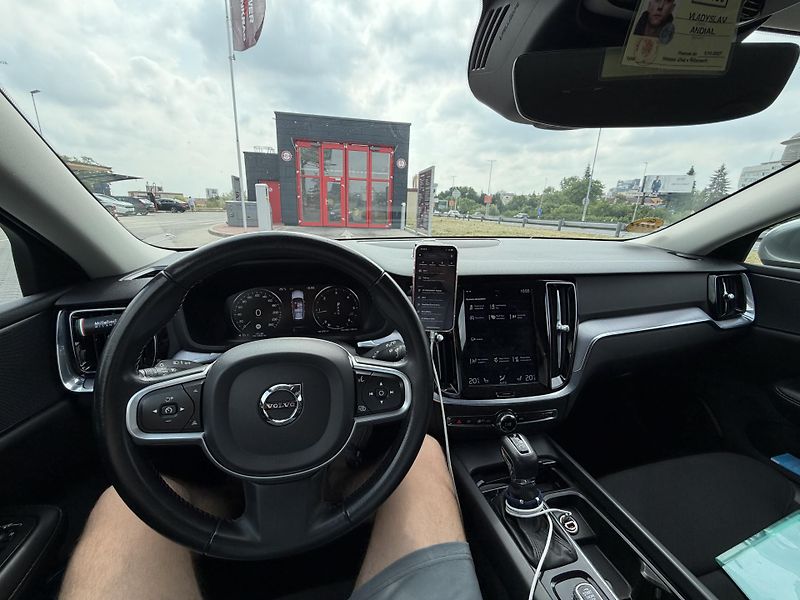 Volvo V60 (2020) - fotka 6 z 10