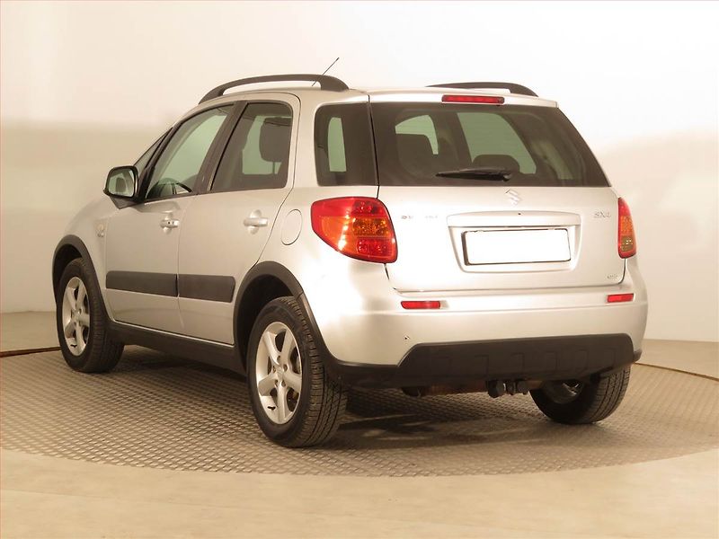 Suzuki SX4 (2007) 1.9 DDiS, 4X4, Serv.kniha - fotka 4 z 16