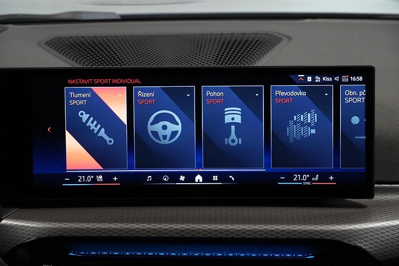 BMW Řada 3 320d,Xdrive,MPacket,ČR,DPH,HUD - fotka 41 z 41