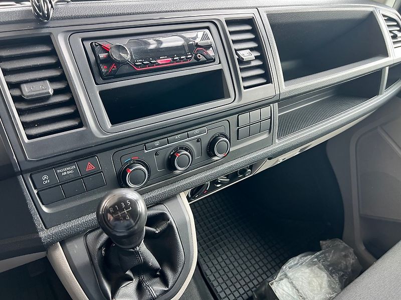 Volkswagen Transporter 2,0TDI 75kW - fotka 8 z 12