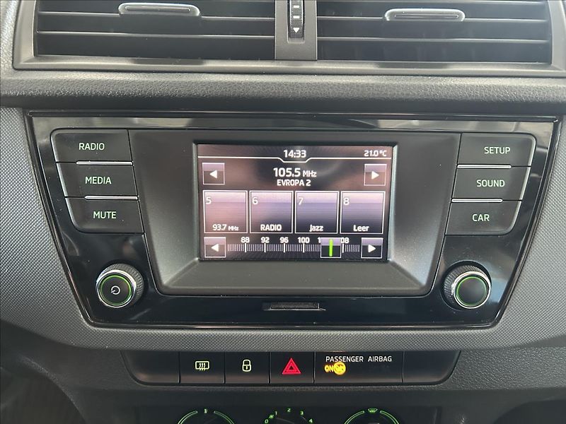 Škoda Fabia 1,2   TSI,SERVISKA,2.MAJITEL - fotka 11 z 18