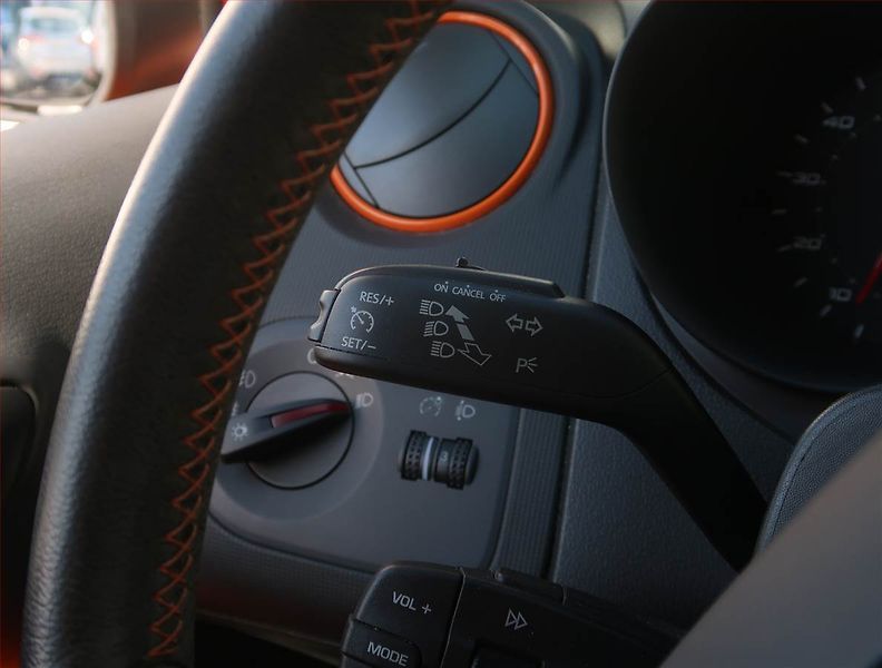 Seat Ibiza (2010) 1.6 i 16v, ČR,1.maj - fotka 17 z 17