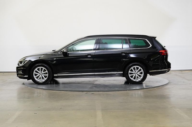 Volkswagen Passat - fotka 3 z 27