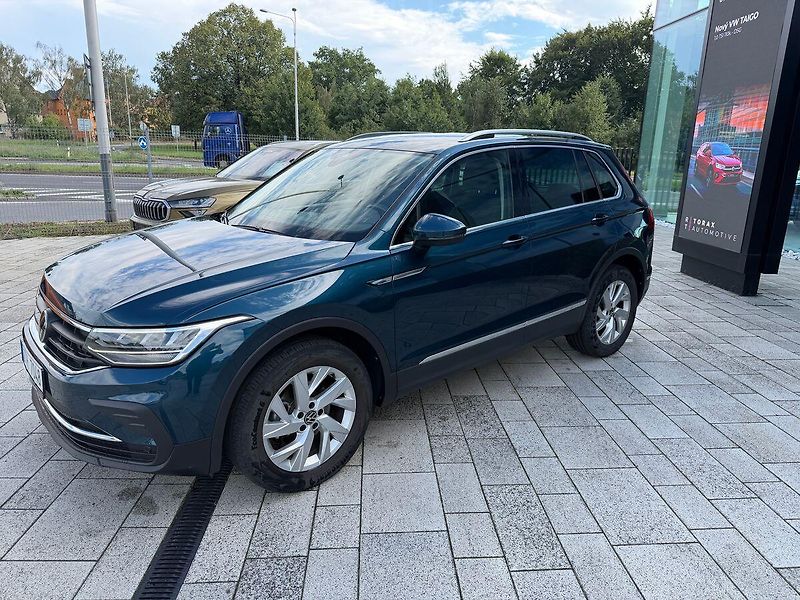 Volkswagen Tiguan Life  2,0TDI 110kW DSG - fotka 4 z 22
