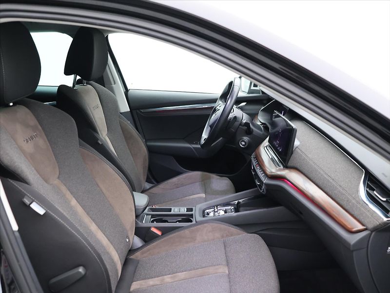 Škoda Octavia 2,0 TDI 4x4 DSG Scout DPH - fotka 11 z 31