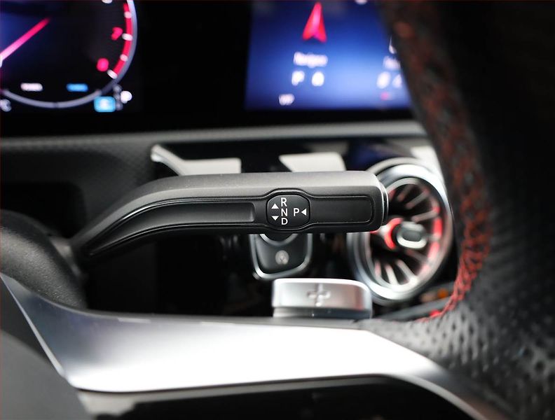 Mercedes-Benz Třídy A (2024) A 200 - fotka 11 z 18