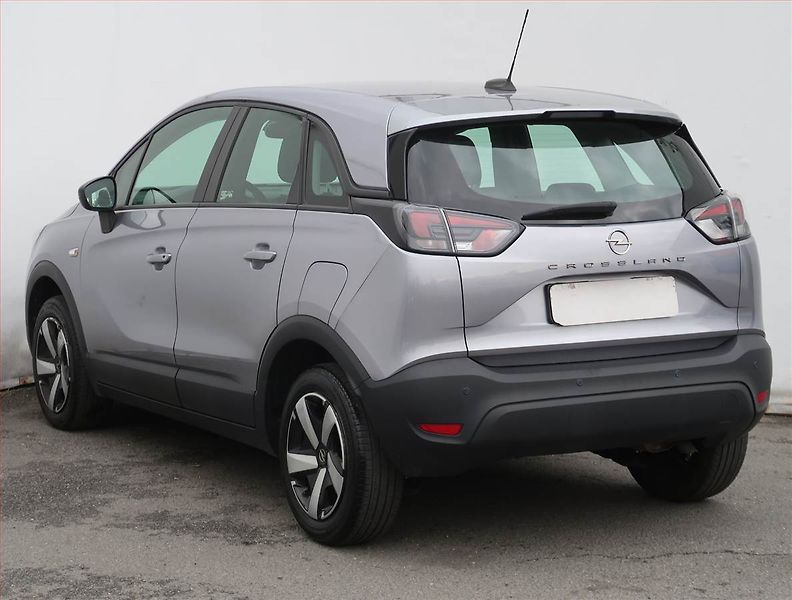 Opel Crossland X (2022) 1.2 Turbo, Tempomat - fotka 4 z 16