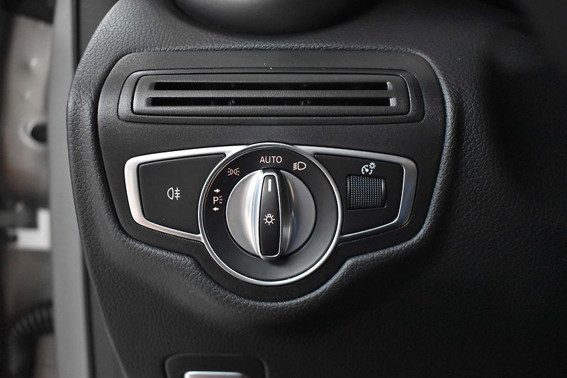 Mercedes-Benz GLC 300d 4M*N.TOPENÍ*DPH*ČR 1.MAJ* - fotka 17 z 44
