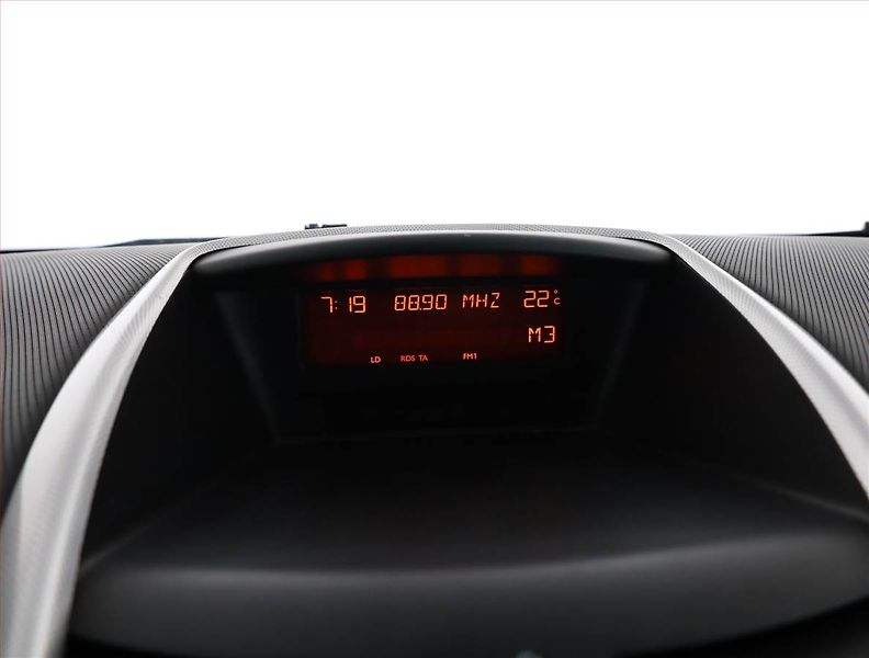 Peugeot 207 (2008) 1.6 HDi, po STK, dobrý stav - fotka 10 z 12