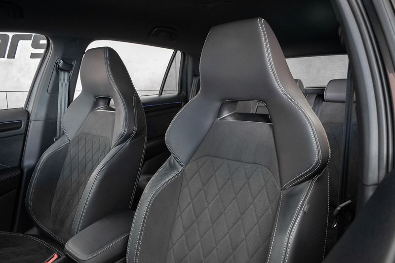 Škoda Kodiaq 1.5 TSI SPORTLINE*DPH*ČR 1.MAJ - fotka 17 z 45