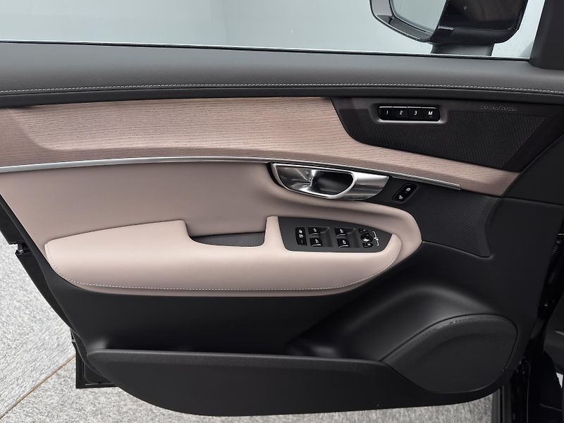 Volvo XC90 (2026) T8 AWD Plug-in BRIGHT PLUS 7m - fotka 7 z 27