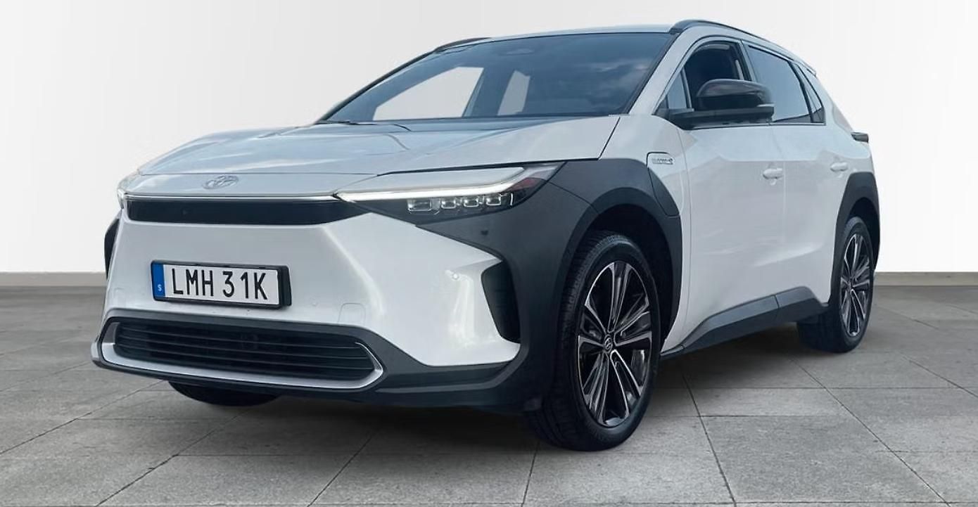 Toyota bZ4X Executive AWD 360k Odvětrávání
