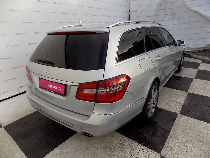 Mercedes-Benz Třídy E (2011) E 300CDI/bi-xenon/Avantgarde/ - fotka 8 z 36