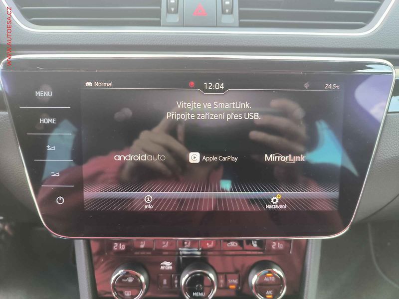 Škoda Superb (2018) 2.0 TSI 4x4, L&K, DSG, TZ - fotka 16 z 32