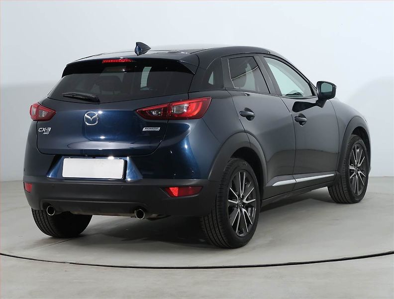 Mazda CX-3 (2015) Revolution TOP 2.0 Skyactiv-G - fotka 5 z 22