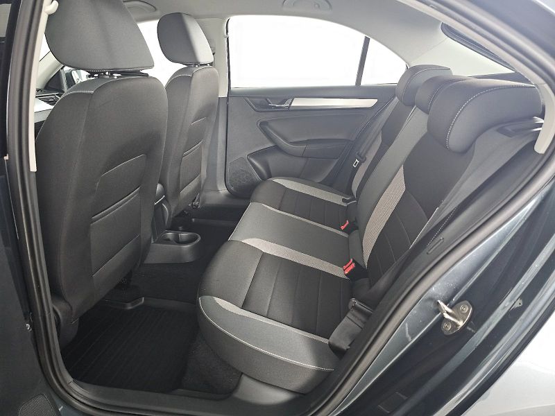 Škoda Rapid (2019) 1.0TSI 81kW Ambition Plus - fotka 7 z 28