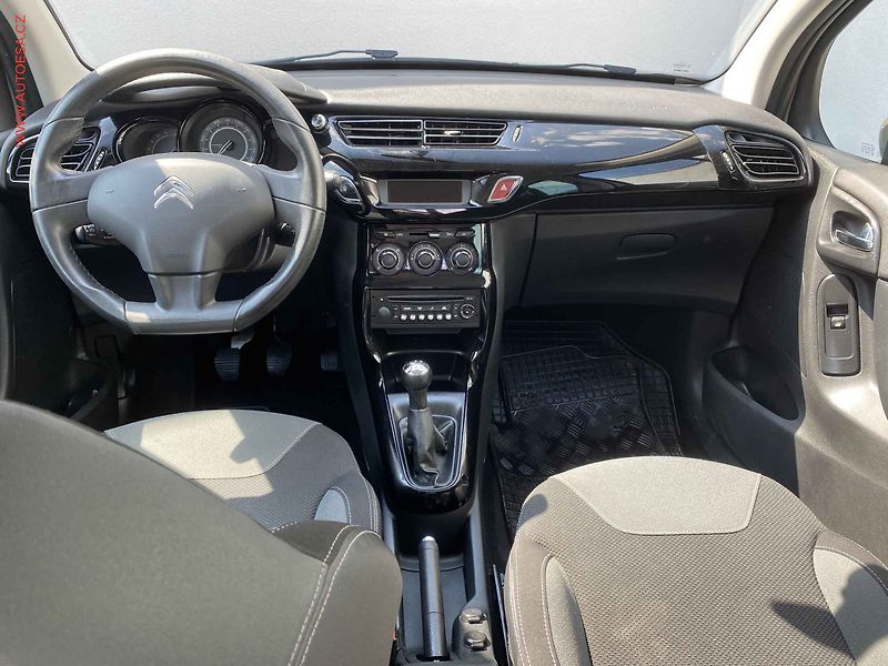 Citroën C3 (2011) 1.4i, ČR, AC, park. čidla, - fotka 8 z 17