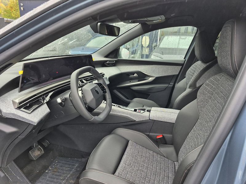 Peugeot 3008 (2026) ALLURE Hybrid 145 e-DCS6    - fotka 11 z 23