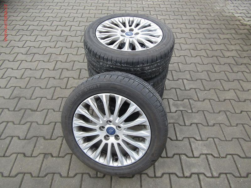 Ford S-MAX (2012) 2.0TDCi, autoAC, temp - fotka 17 z 18