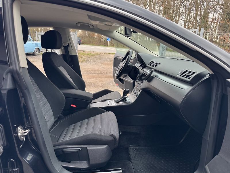Volkswagen CC (2015) 2.0 TDi 4x4,DSG - fotka 17 z 36