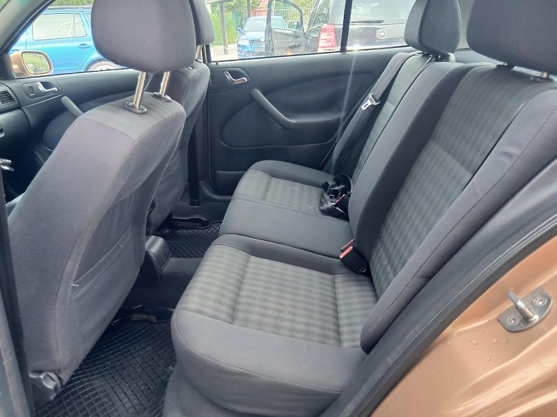 Škoda Octavia 1.9 TDi - fotka 12 z 29