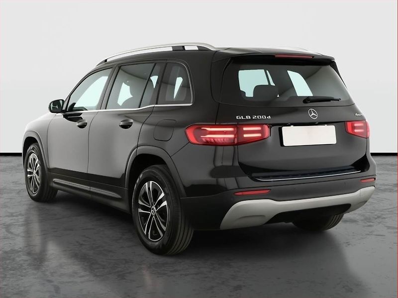 Mercedes-Benz GLB (2024) 200 d 4MATIC - fotka 4 z 21