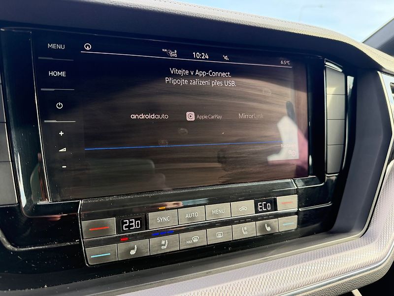 Volkswagen Touareg R-line  210kW Tažné - fotka 15 z 22