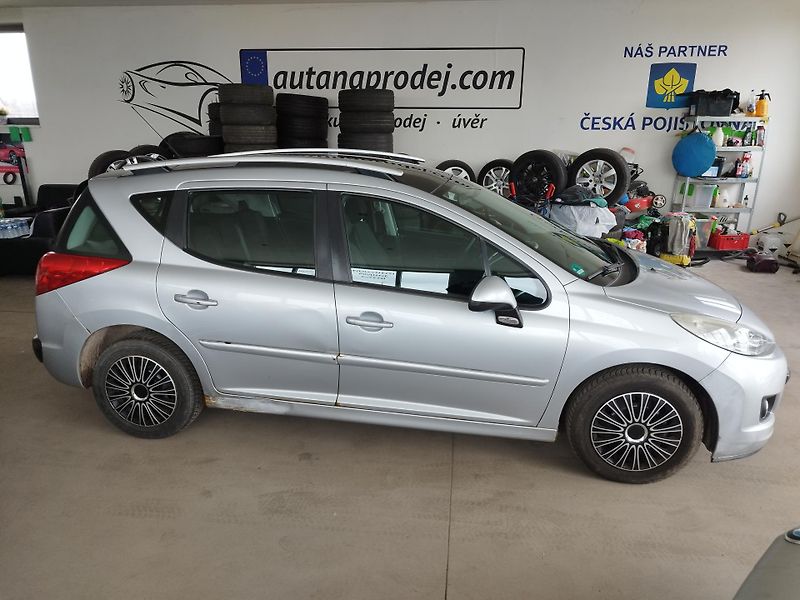 Peugeot 207 (2011) SW,1,4I,70KW,KLIMA,naj.115tkm - fotka 4 z 17