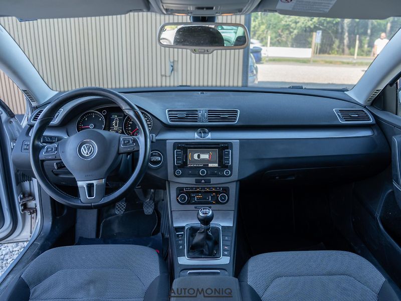 Volkswagen Passat Variant (2012) 1.6 TDI Servis, Výhrev s. - fotka 4 z 16