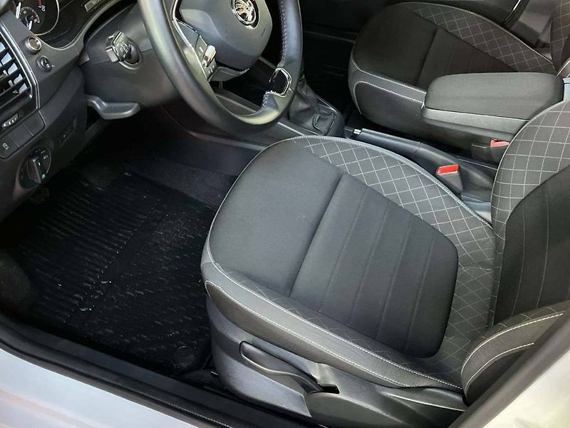 Škoda Fabia (2021) III FL COMBI AMBITION TSI 70/1 - fotka 13 z 20