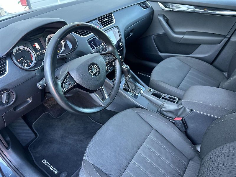 Škoda Octavia (2018) Combi 2.0 TDI DSG Style + - fotka 6 z 31