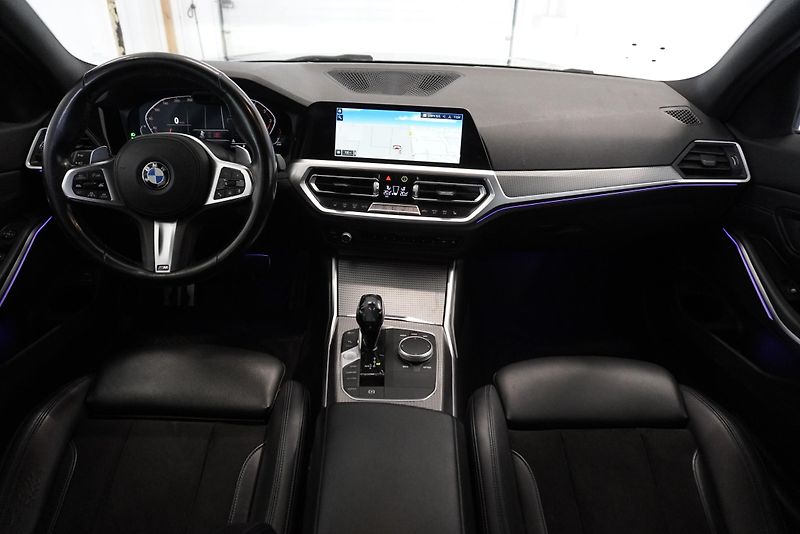 BMW Řada 3 (2020) 320D  2,0 M-SPORT XDRIVE AUT. - fotka 23 z 31