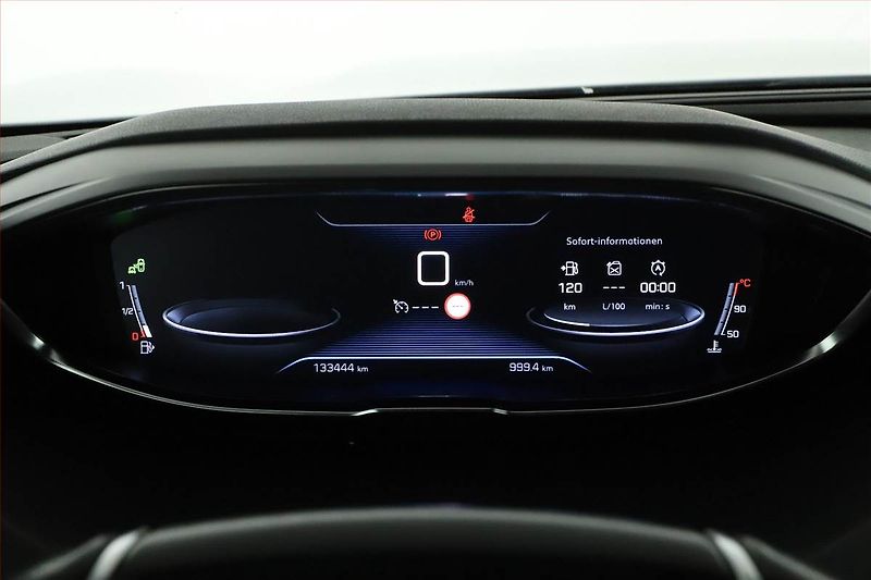 Peugeot 5008 (2019) GT Line 1.5 BlueHDi, 7 míst - fotka 8 z 17