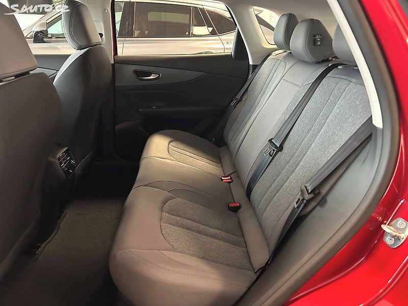 MG MGS5 EV (2025) Emotion 64kWh - fotka 13 z 14