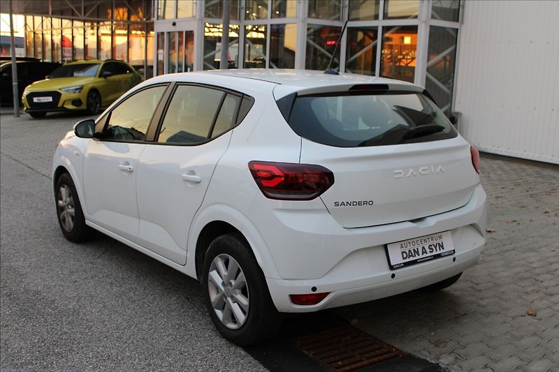 Dacia Sandero 1,0 TCe 67 1. maj. CZ 7800km - fotka 4 z 4