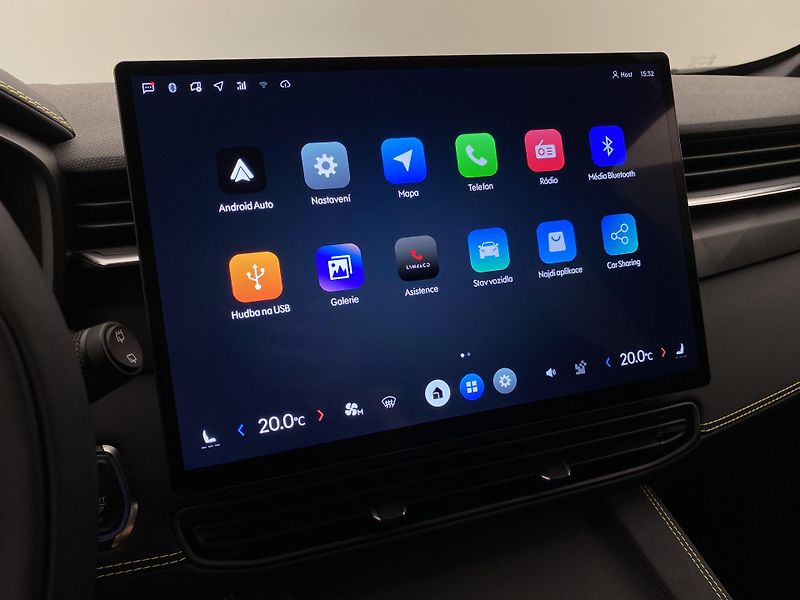 Lynk & Co 01 (2025) 01 CORE PHEV - fotka 41 z 90