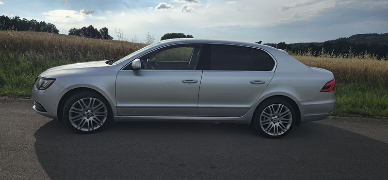 Škoda Superb (2015) Škoda Superb II Facelift 2.0 - fotka 2 z 21
