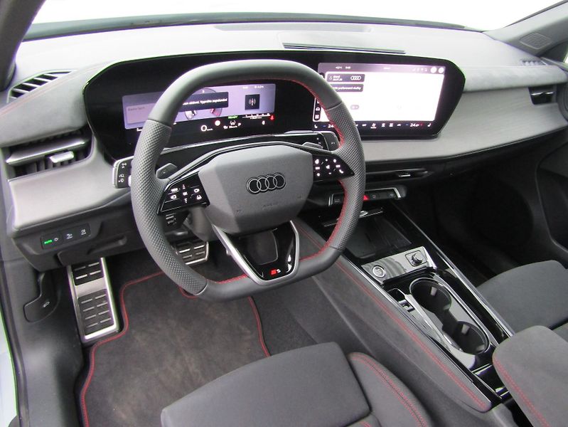 Audi Q3 2,0 TDI 110 kW - fotka 5 z 30