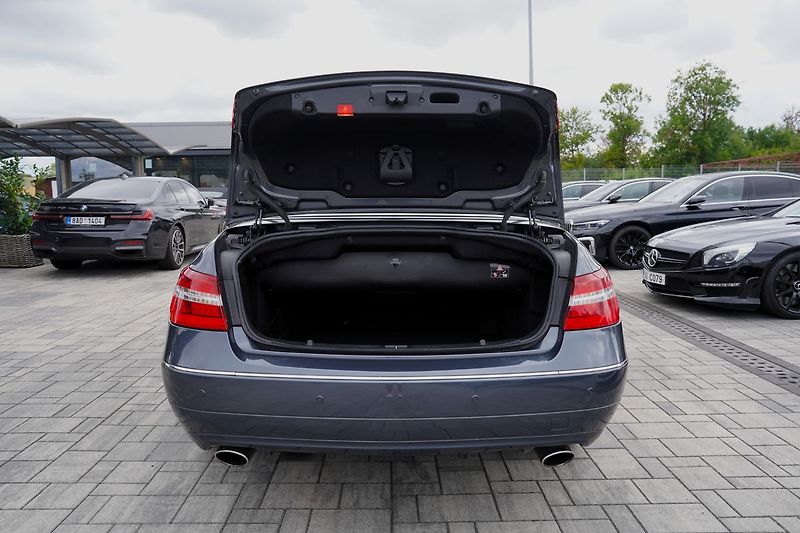 Mercedes-Benz Třídy E E 350 CDI, cabrio,automat,kůže - fotka 19 z 45