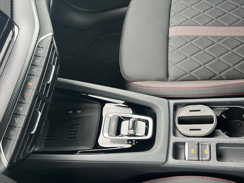 Škoda Octavia 2,0 TSi 195kW 7DSG  IV. RS - fotka 18 z 31