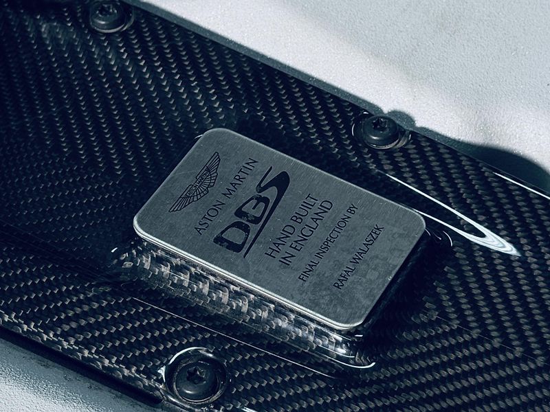 Aston Martin DBS (2019) 5.2.V12*Q*SUPERLEGGERA*CERAM - fotka 8 z 50