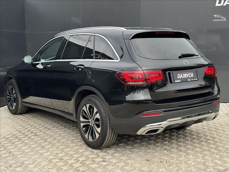 Mercedes-Benz GLC 2,0 220d 4MATIC AT ČR - fotka 6 z 30