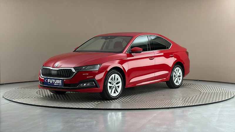 Škoda Octavia 2.0 TDI DSG Style - fotka 1 z 28
