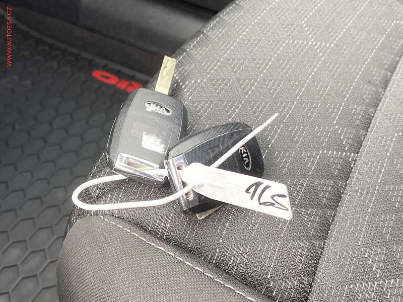 Kia Rio (2021) 1.2 i, ČR, AC - fotka 16 z 16