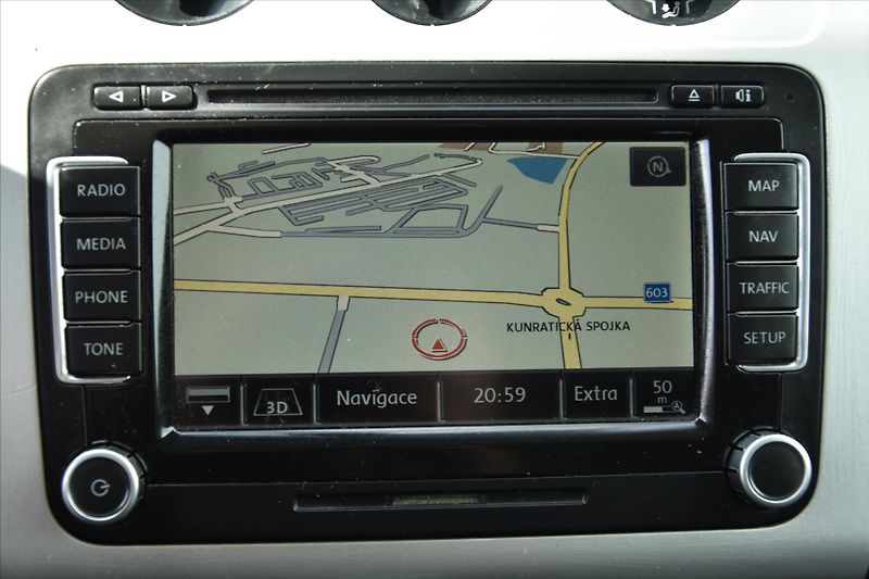 Volkswagen Touran 1.9TDI 77kW COMFORTLINE ČR - fotka 17 z 21