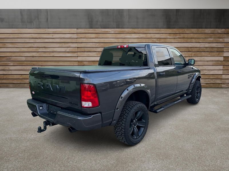 Dodge RAM (2022) +HEMI+CLASSIC+OFFROAD PAKET+ - fotka 3 z 19