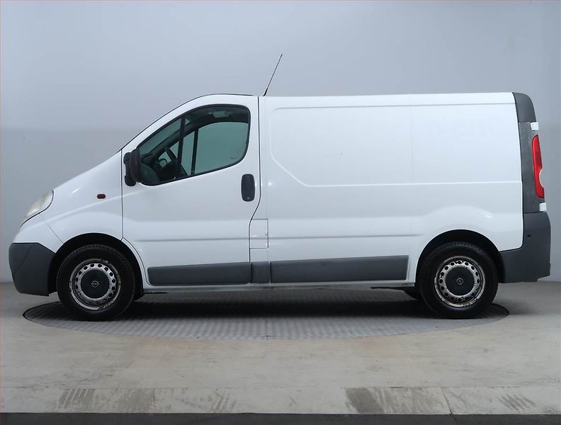 Opel Vivaro (2013) 2.0 CDTI, ČR - fotka 3 z 15