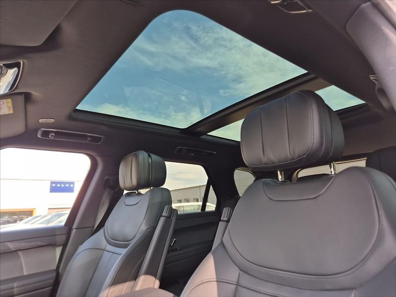 Land Rover Range Rover Sport 3,0 D300 HSE Dynamic - fotka 19 z 19
