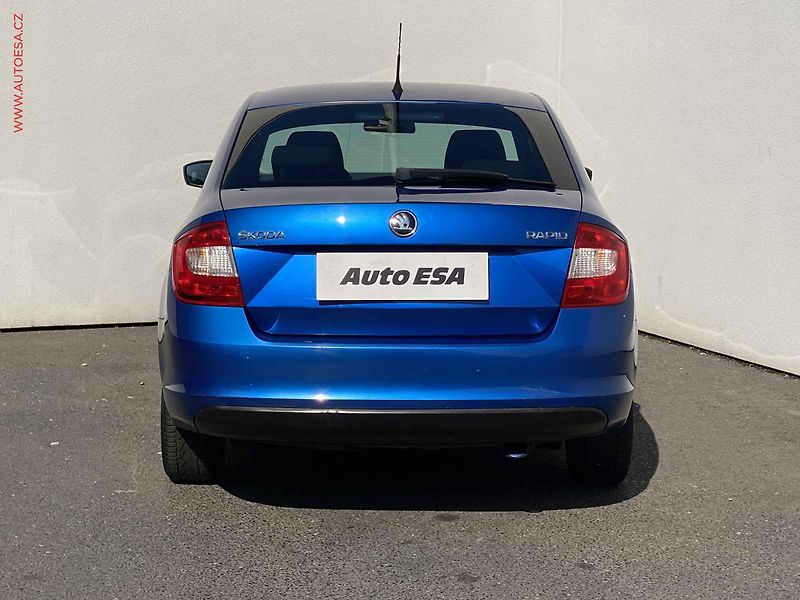 Škoda Rapid (2015) 1.2TSi, ČR, AC, el. výbava - fotka 5 z 15